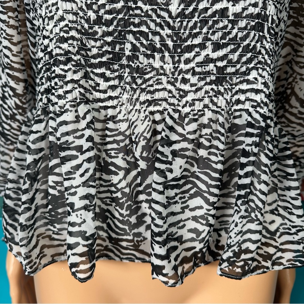 Nine West‎ Peplum Blouse Square Smocked Neck Lined White Black Women Size M - Picture 3 of 8